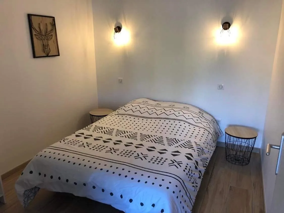 Gite 3 Etoiles Avec Spa, Vue Sur Parc Animalier Montrozier Prázdninový dům
